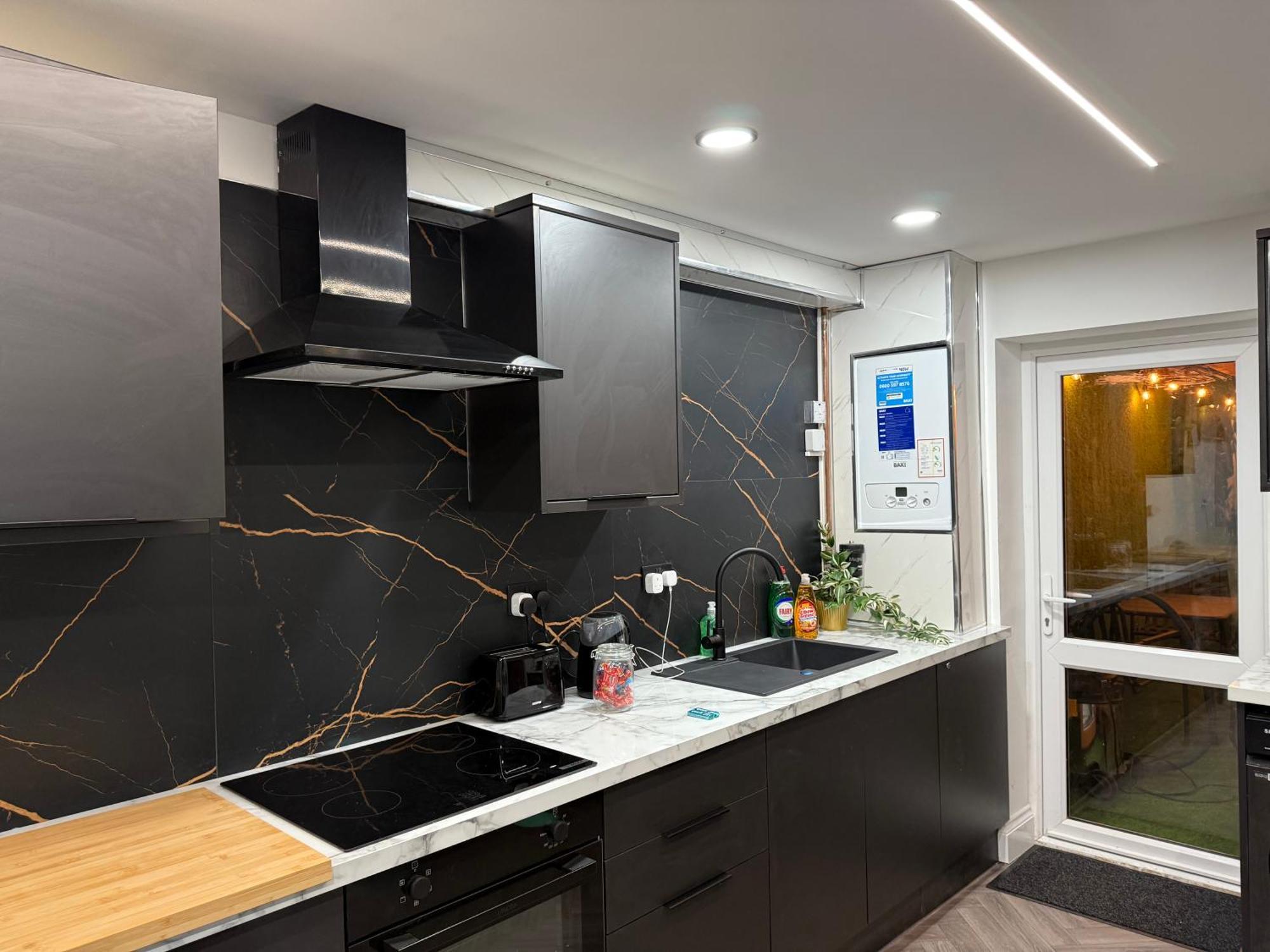 Birmingham City Centre- 9 Bed House With Free Parking מראה חיצוני תמונה