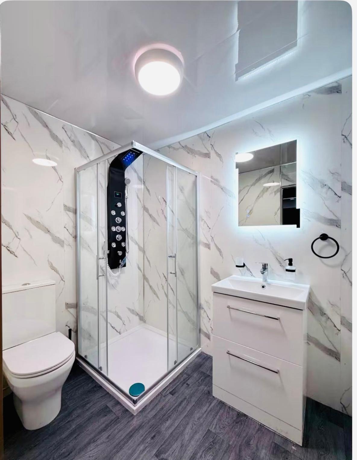Birmingham City Centre- 9 Bed House With Free Parking מראה חיצוני תמונה